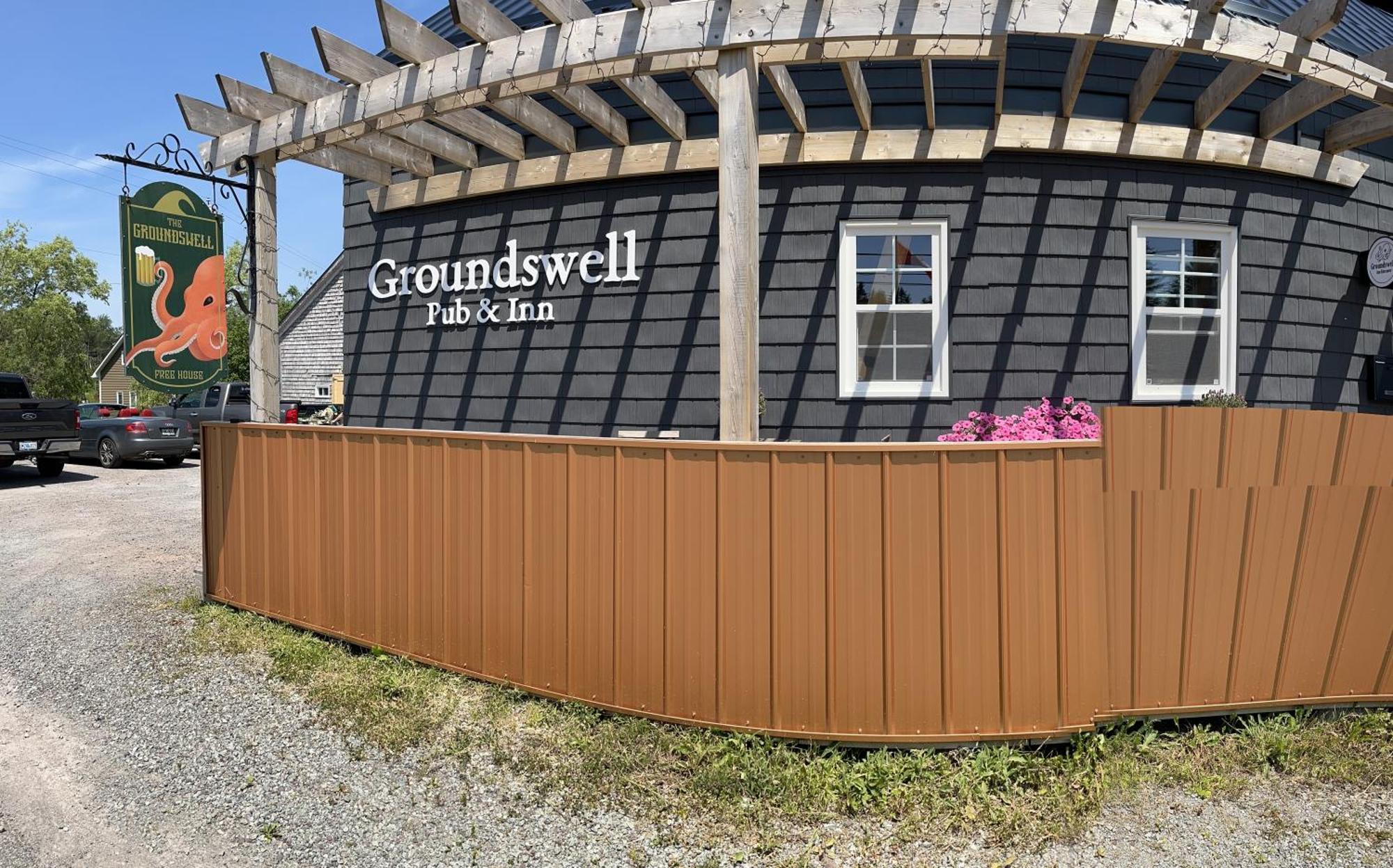 Groundswell Pub & Inn D'Escousse Exterior photo